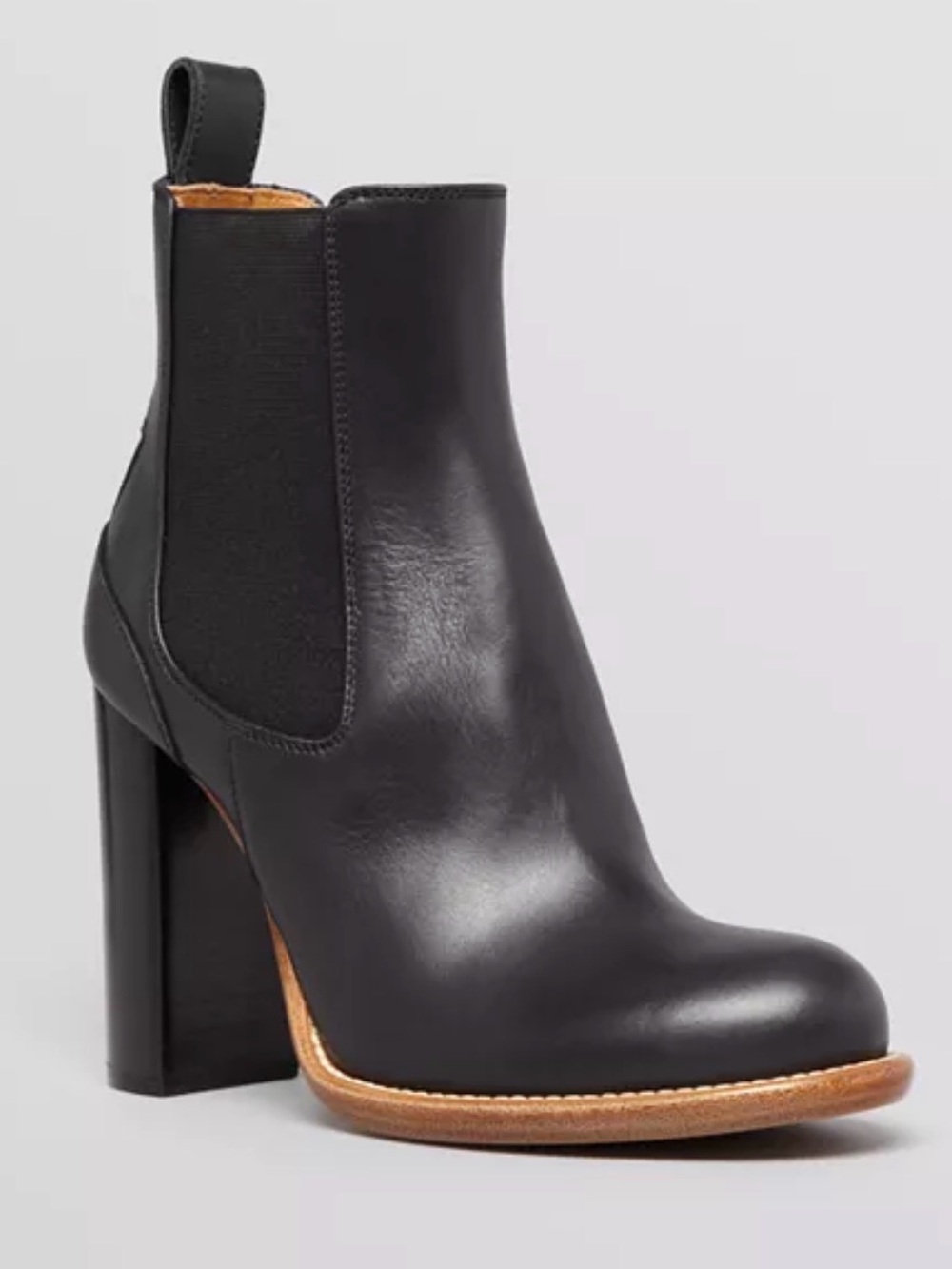 Chloé Black Leather Chelsea Ankle Booties – Size 37.5